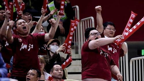 浙江球迷爆料视频,揭秘赛场幕后精彩瞬间